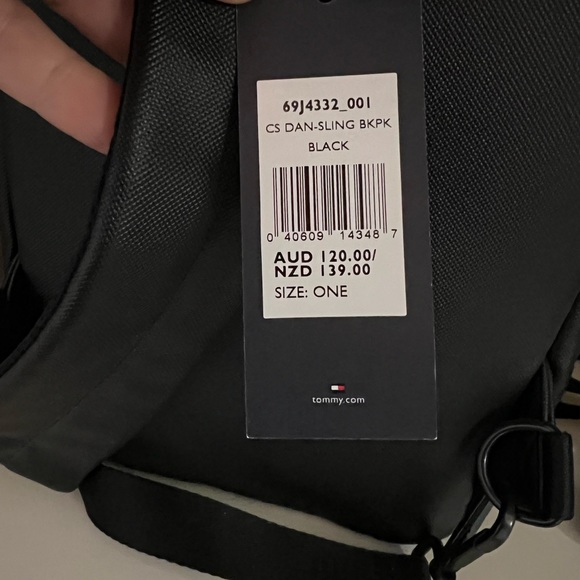 Brand New Tommy Hilfiger Backpack - Picture 4 of 5